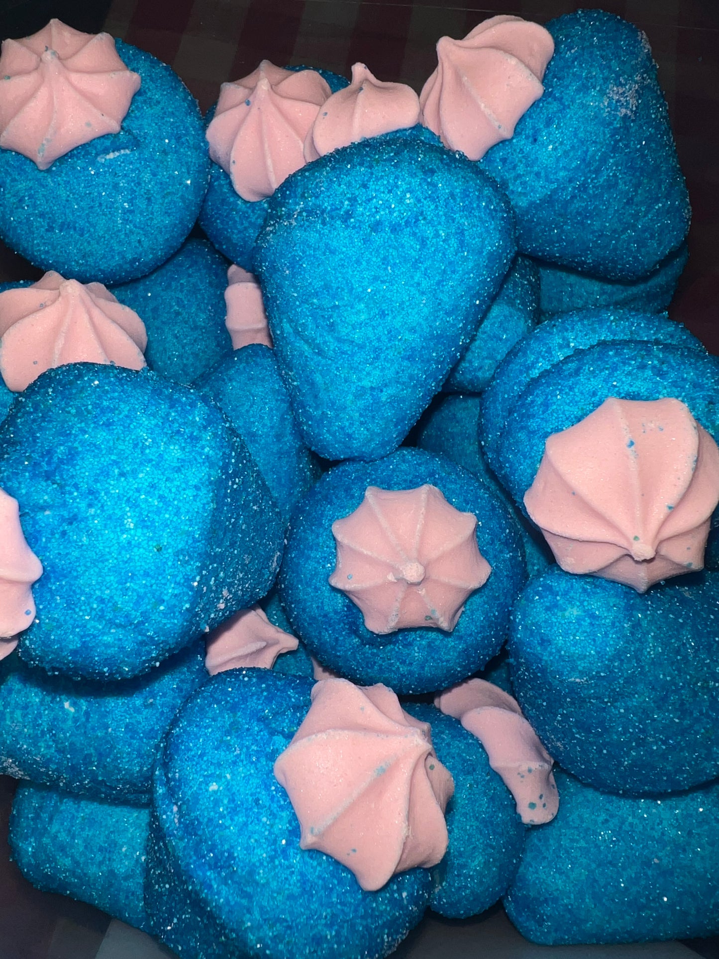 Fraise Géante en guimauve Bleue